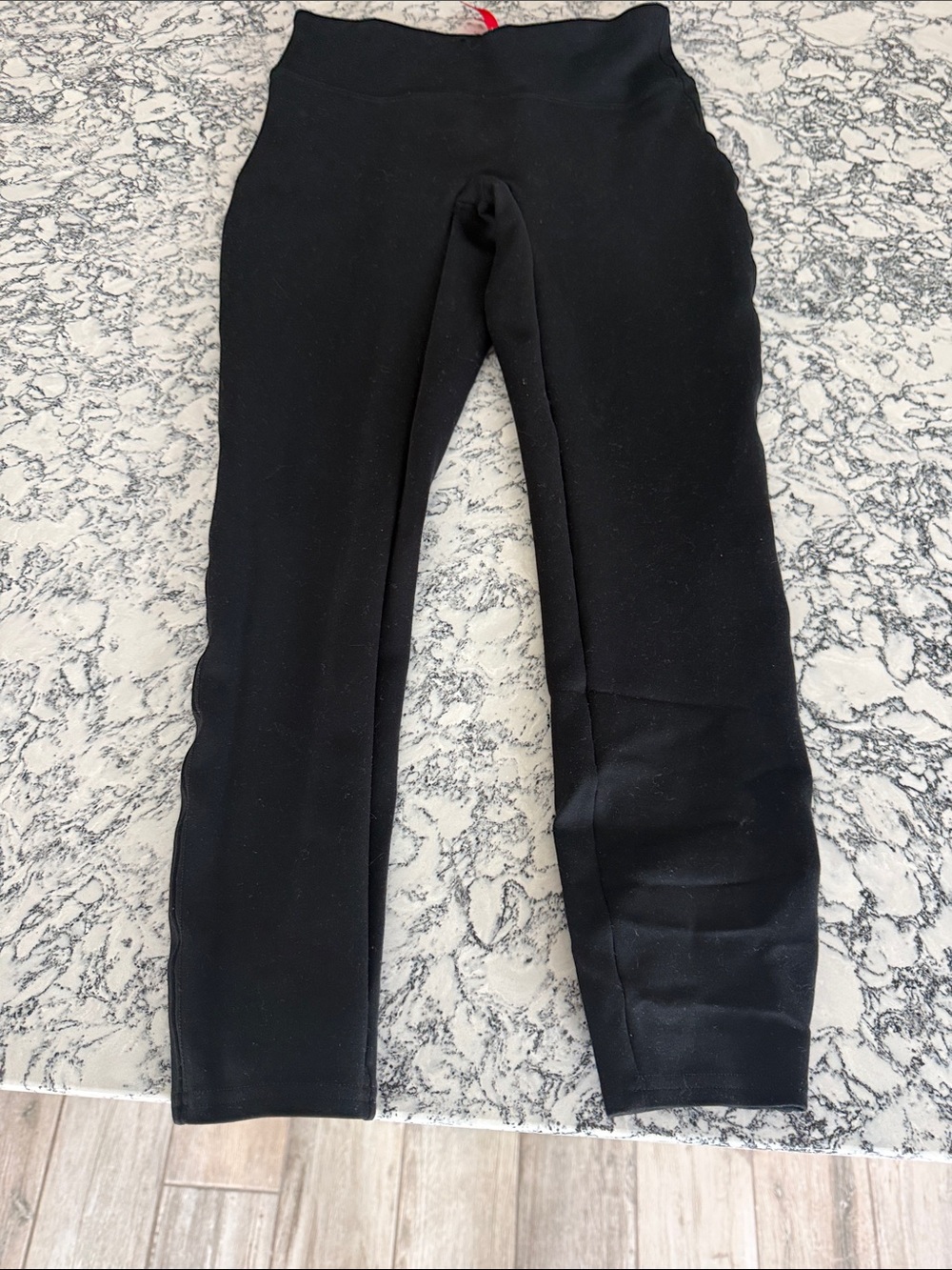 Women’s Short Black Spanx Stretch Leggings